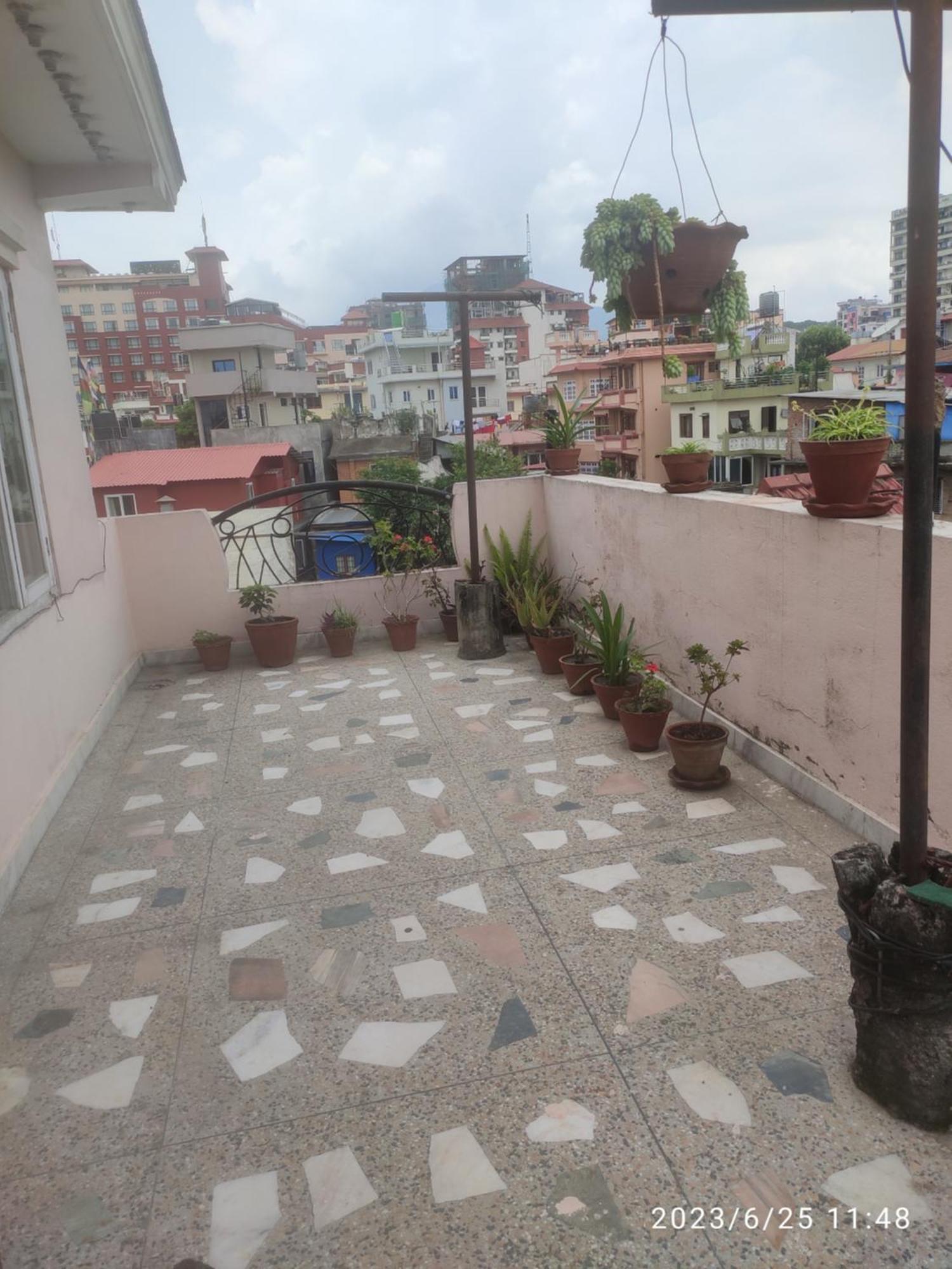 Kathmandu Home Stay & Hostel Екстер'єр фото