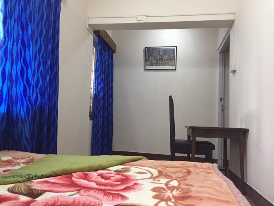 Kathmandu Home Stay & Hostel Екстер'єр фото