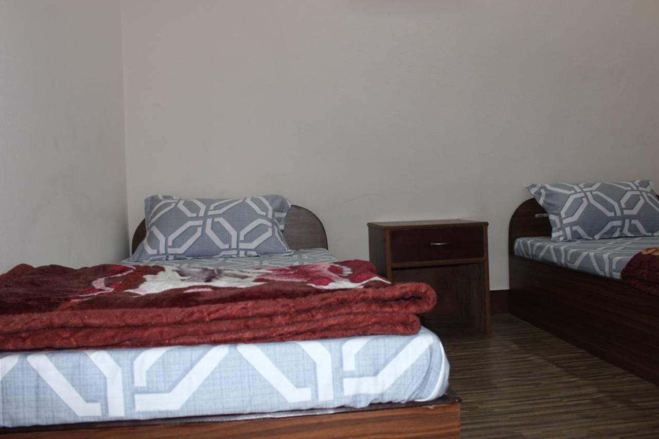 Kathmandu Home Stay & Hostel Екстер'єр фото