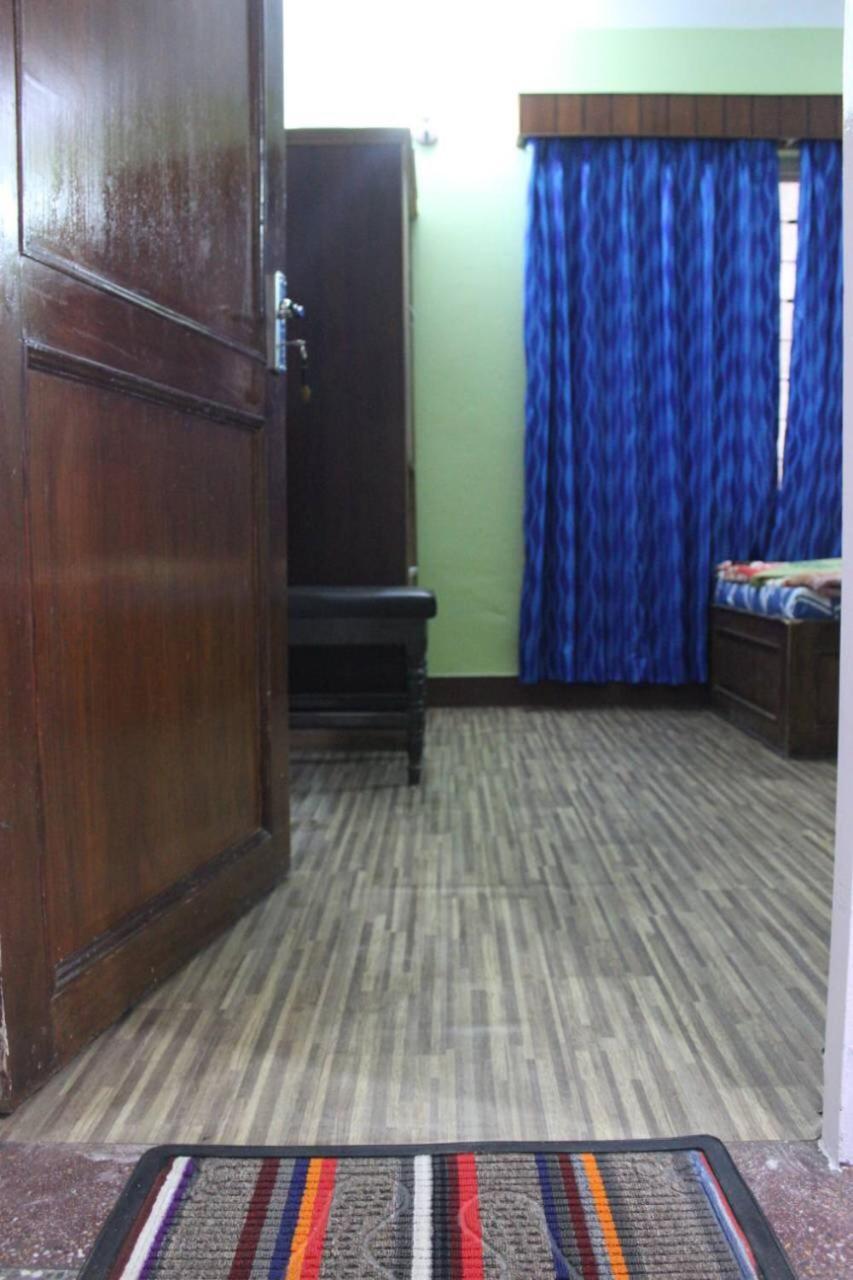 Kathmandu Home Stay & Hostel Екстер'єр фото