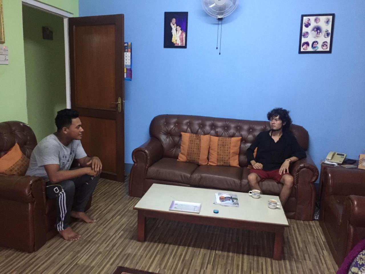 Kathmandu Home Stay & Hostel Екстер'єр фото