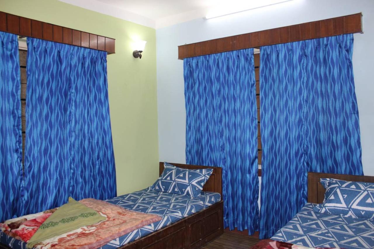 Kathmandu Home Stay & Hostel Екстер'єр фото