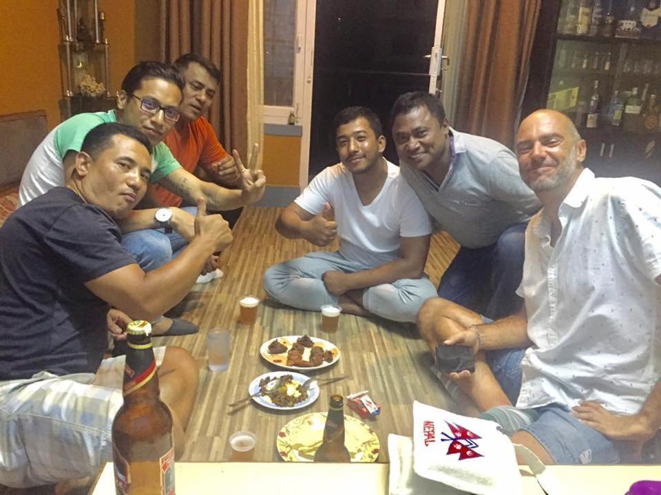 Kathmandu Home Stay & Hostel Екстер'єр фото