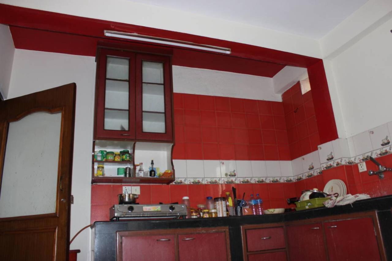 Kathmandu Home Stay & Hostel Екстер'єр фото