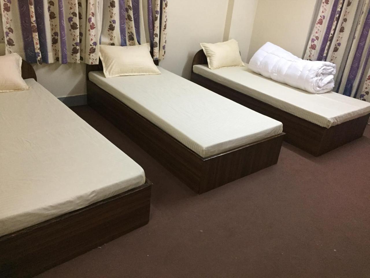 Kathmandu Home Stay & Hostel Екстер'єр фото