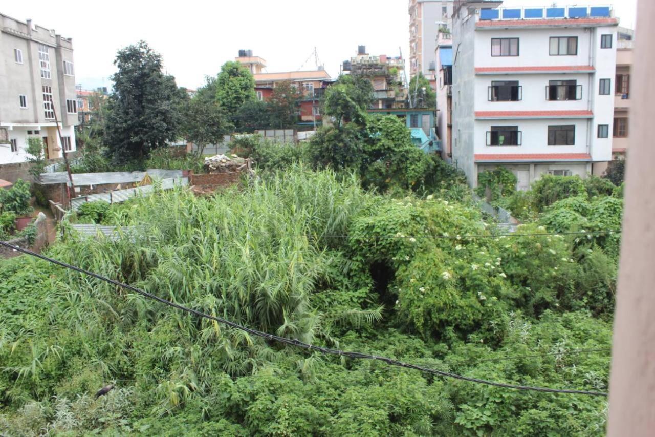 Kathmandu Home Stay & Hostel Екстер'єр фото